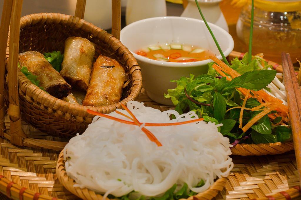 Viet View Hotel & Spa Hanoi Exterior foto